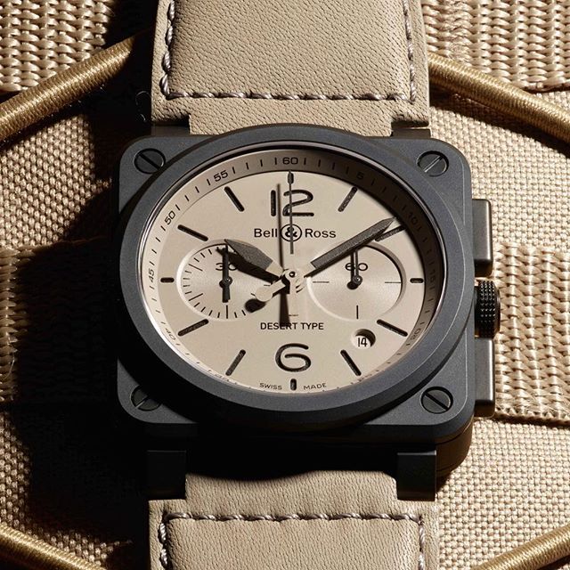 With the elegant and simple design, the dial could allow the wearers to read time clearly.